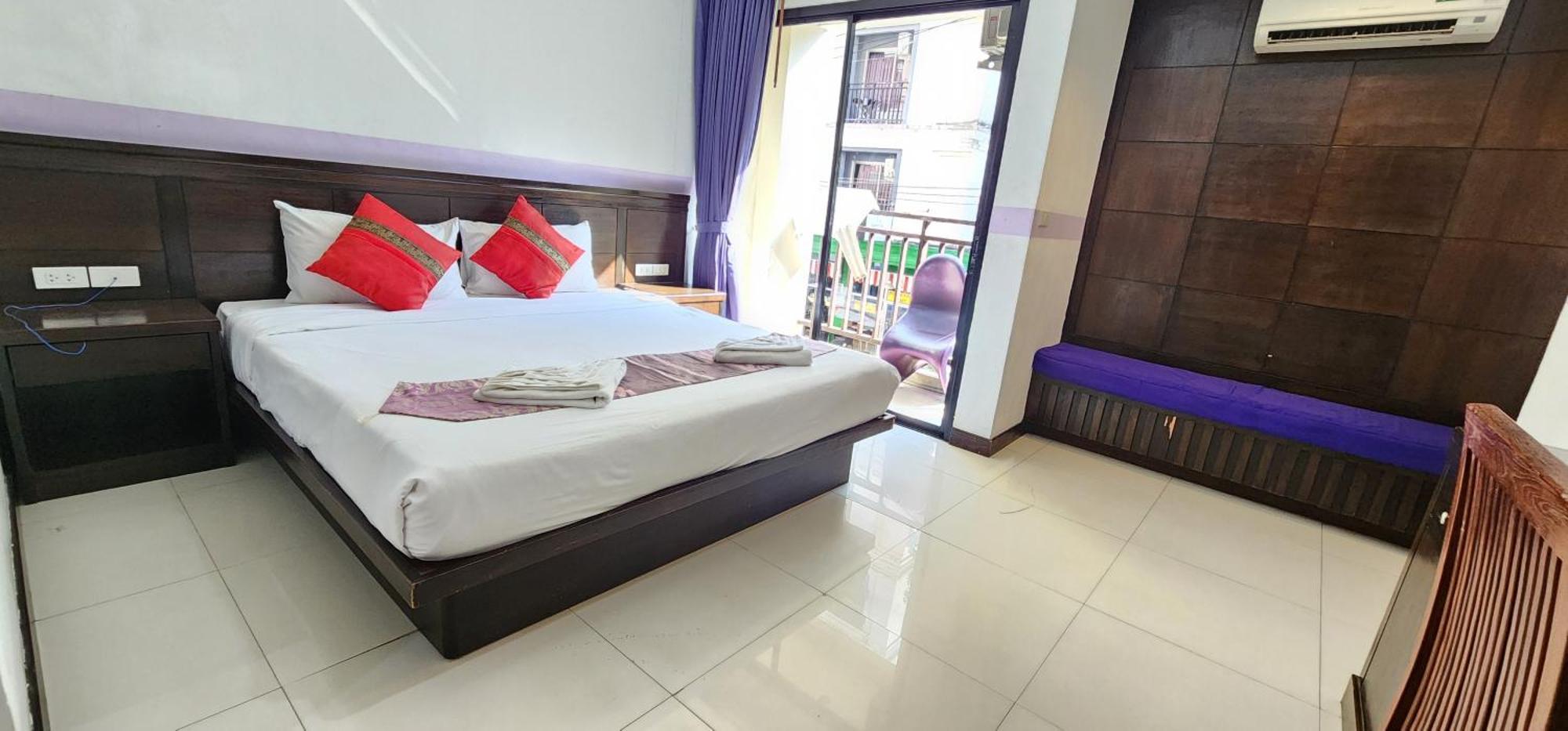 Hotel D C Patong Exterior foto